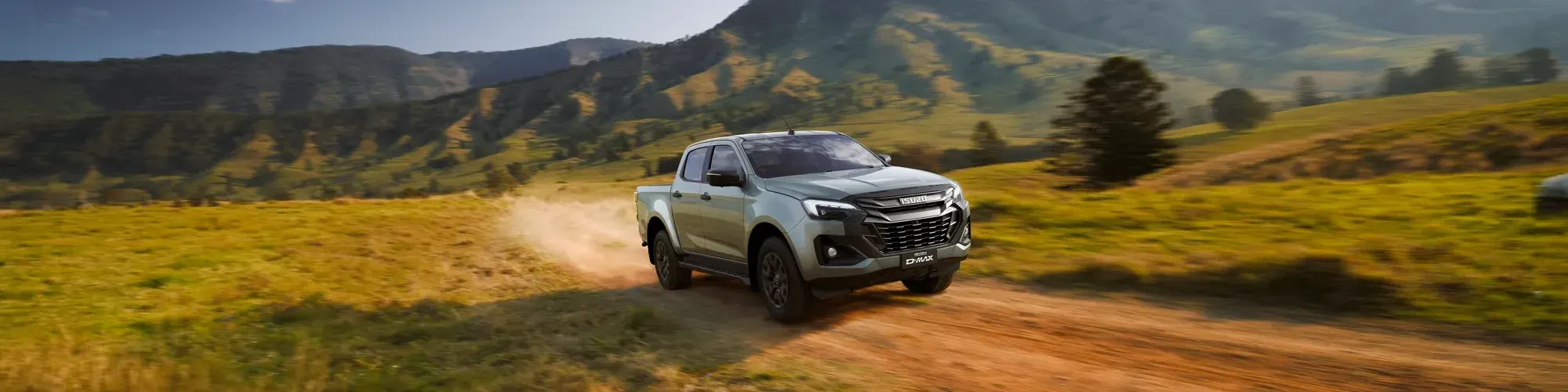 isuzu d-max-v-cross Banner